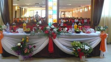 Banquet hall