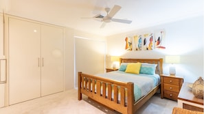 3 bedrooms, iron/ironing board, free WiFi