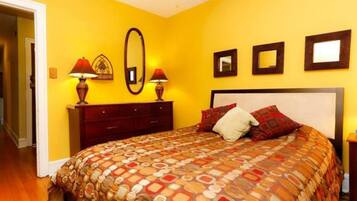 3 bedrooms, iron/ironing board, bed sheets