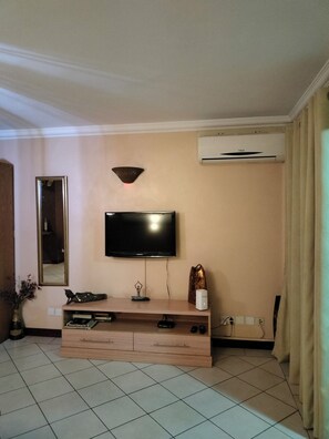 Télévision à écran plat