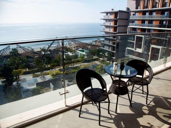 Deluxe Executive Suite