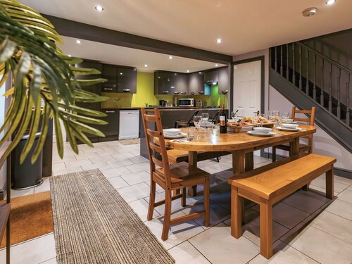 5 bedroom accommodation in Hinderwell, near Staithes