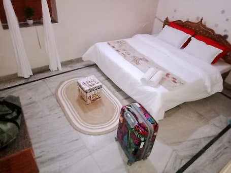 Escritorio y wifi gratis