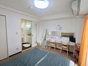 Standard Twin Room | Soundproofing, free WiFi - Dajoko House (Osaka)