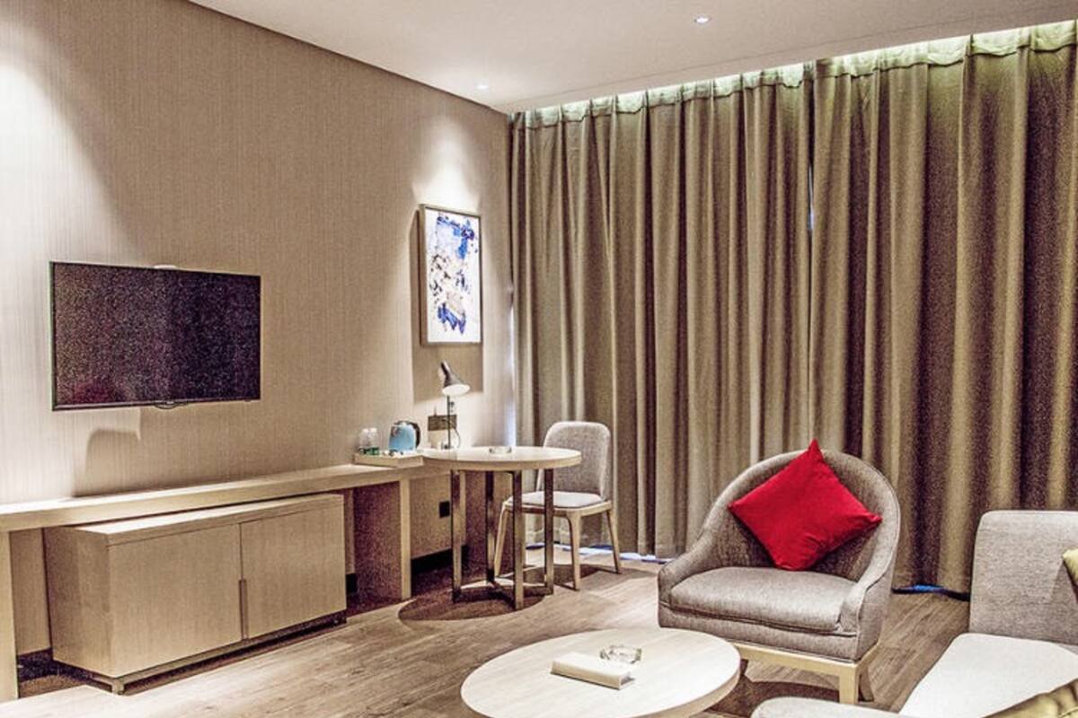 Yizun Suite