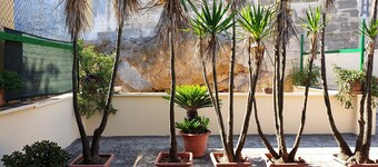 Angelos Haus mit Terrasse