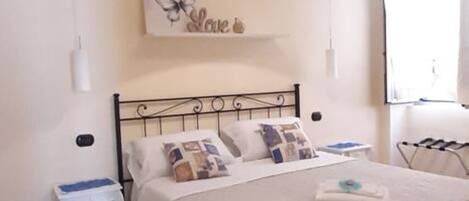 1 多间卧室、客房内保险箱、熨斗/熨衣板、WiFi