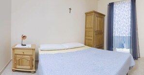 公寓, 3 间卧室, 厨房, 海景 | 办公桌、熨斗/熨衣板、折叠床/加床（额外收费）、免费 WiFi