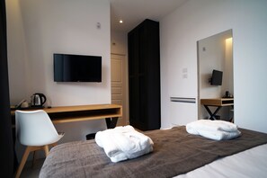 Comfort Double or Twin Room | Frette Italian sheets, premium bedding, down comforters