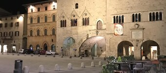Spectacular Views  -  Charming House in Central Todi 