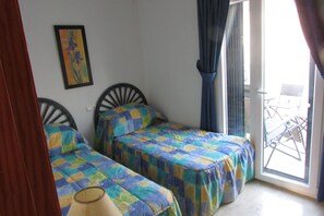 3 bedrooms, in-room safe, bed sheets