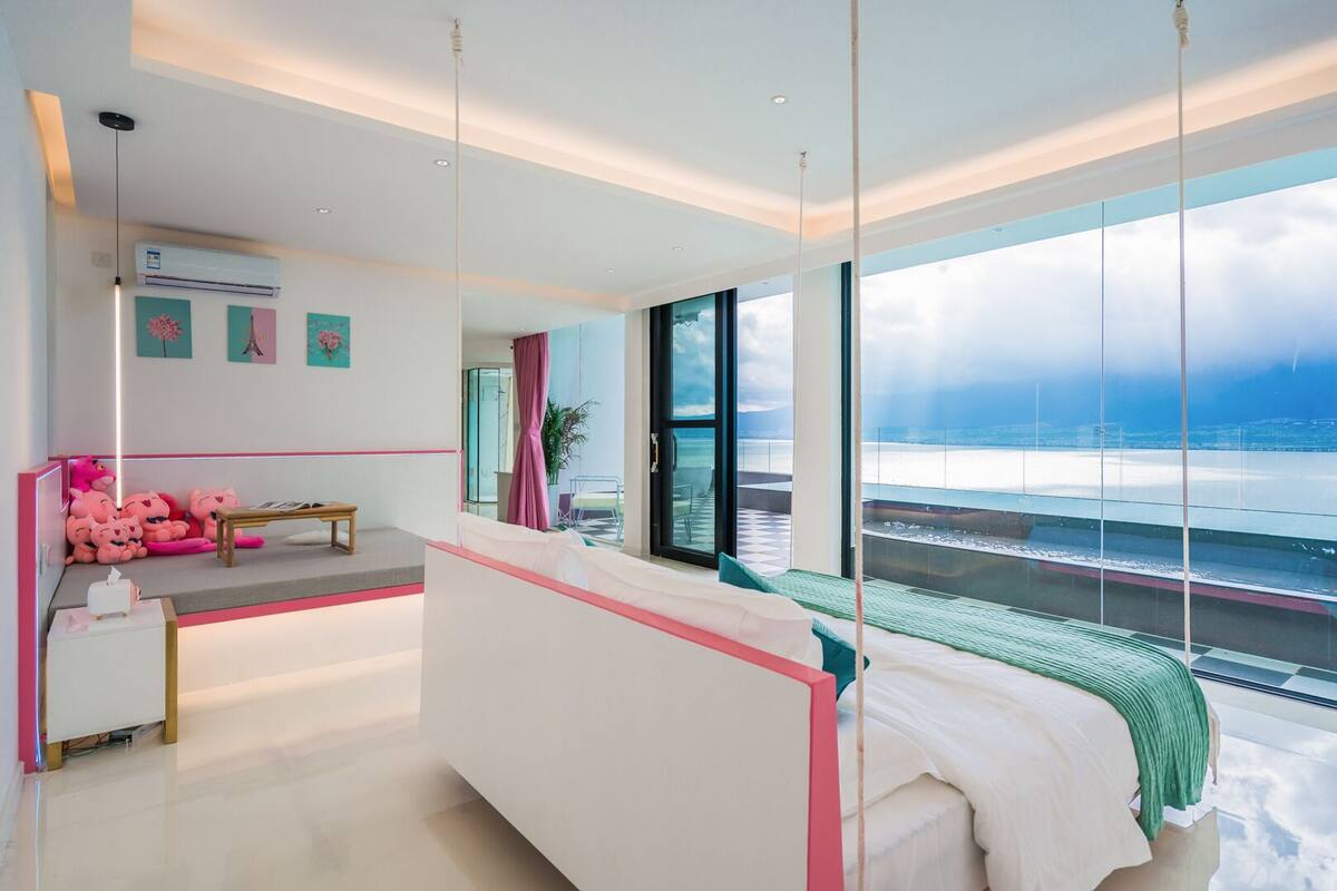 Luxury-Doppelzimmer | Daunenbettdecken, Pillowtop-Betten, individuell dekoriert