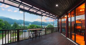 Cafe - Forest of Morning Calm (Pyeongchang)