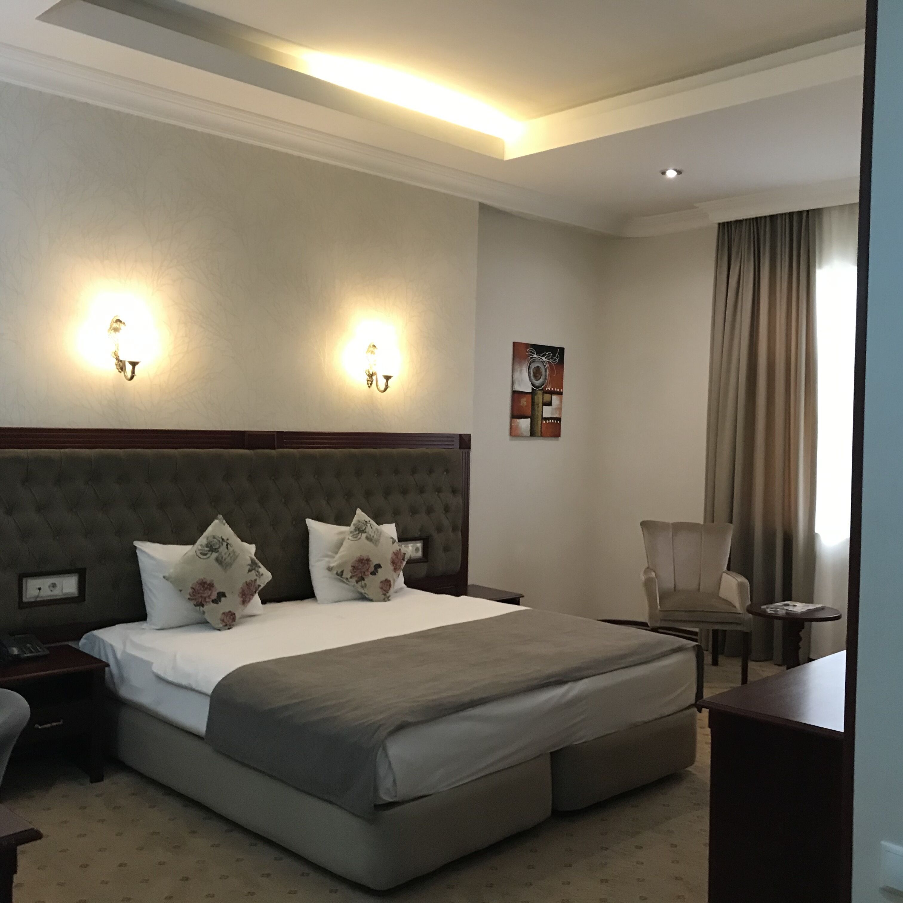 Photo - Capitol Hotel