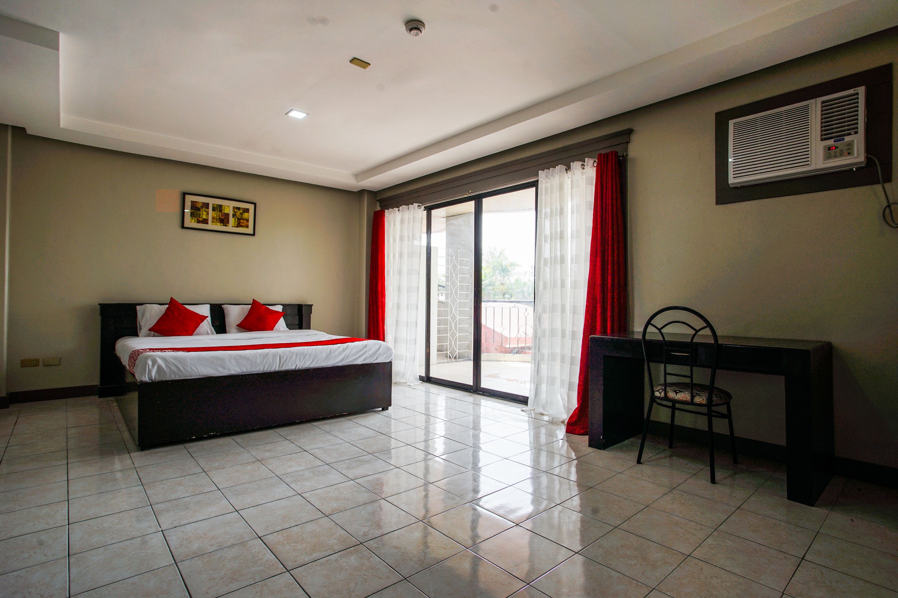 Superior Double Room | Desk, free WiFi, bed sheets