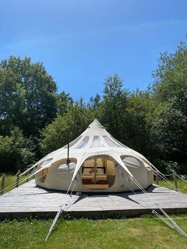 Fonclaire Holidays - Meadow View Glamping