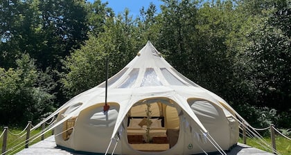Fonclaire Holidays - Meadow View Glamping