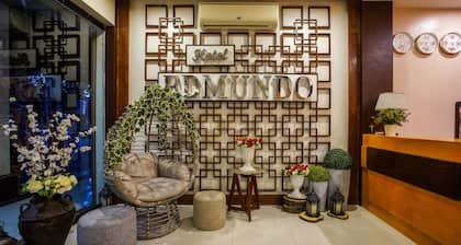 OYO 236 Hotel Edmundo