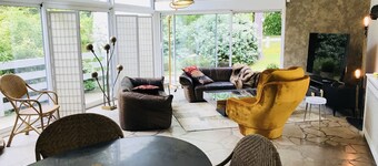 Vackert arkitekthus i Le Touquet-skogen