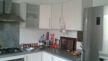 Microwave, dishwasher, coffee/tea maker