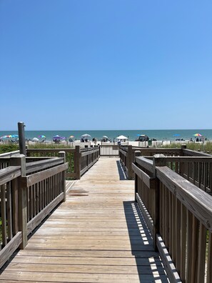 Property grounds - Direct Oceanfront King Suite with breathtaking ocean views (Myrtle Beach)