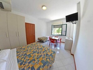 Studio (Private Kitchen)