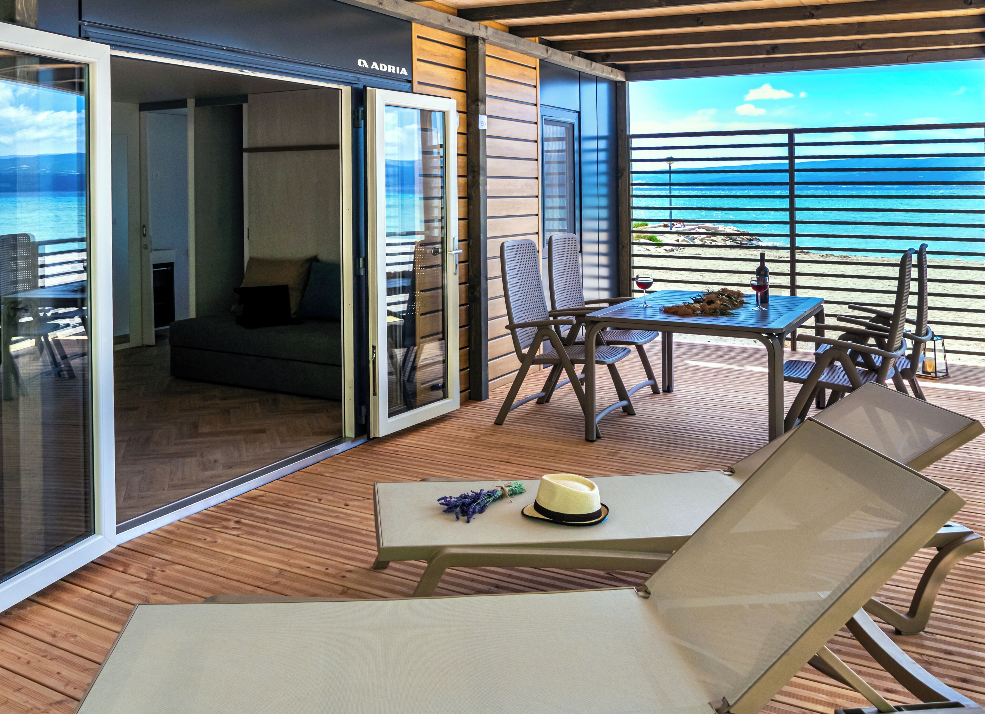 Mobile home Adria Superior 4+1 (L) + Whirlpool | Terrasse/Patio