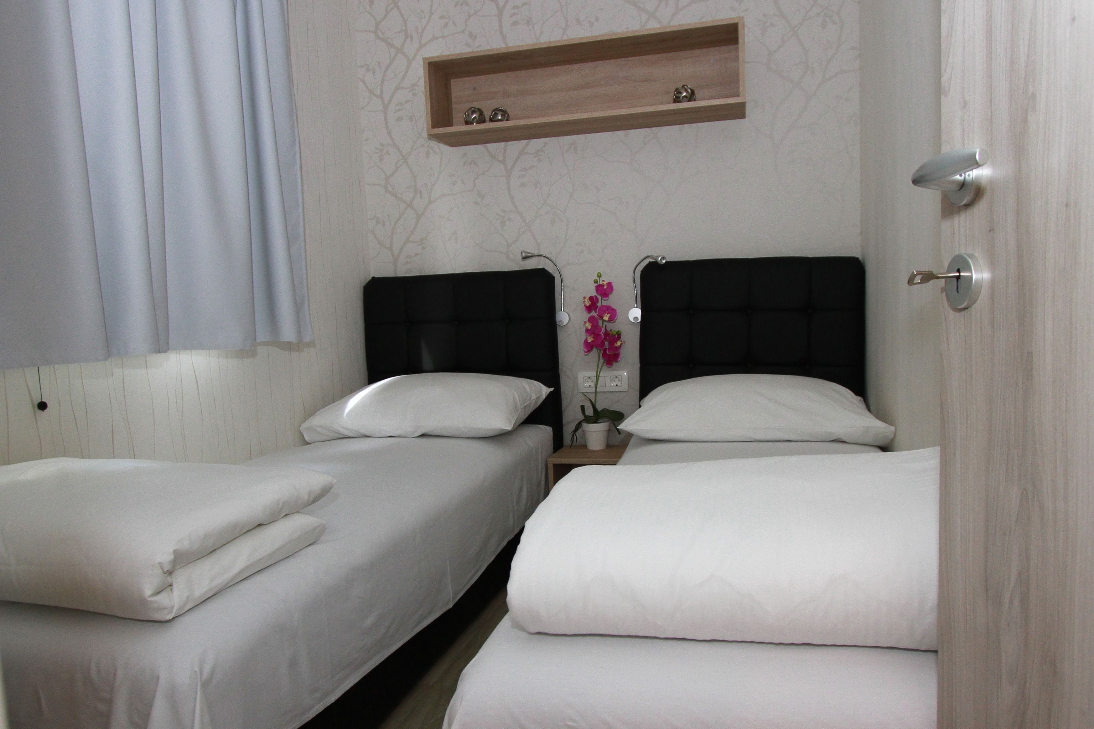 Free WiFi, bed sheets