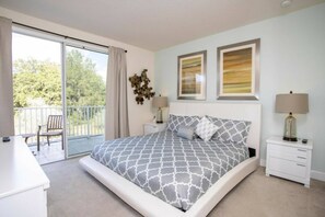 3 habitaciones, tabla de planchar con plancha, cuna de viaje y wifi 