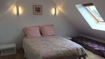 2 chambres, fer et planche Ă repasser, Wi-Fi gratuit, draps fournis