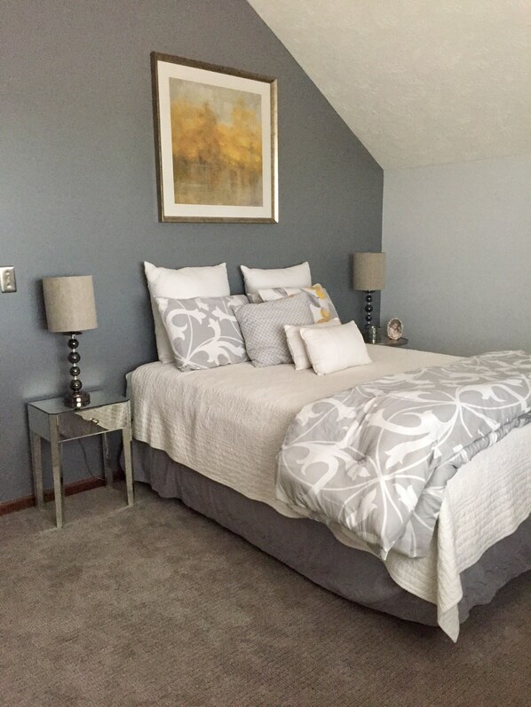 2 habitaciones, tabla de planchar con plancha, wifi y ropa de cama 