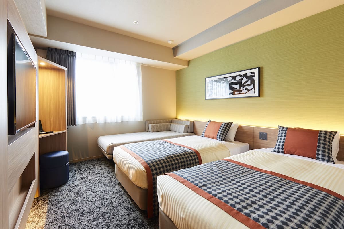 Deluxe Twin Room, Non Smoking (with Sofa Bed) | In-room safe, free WiFi, bed sheets