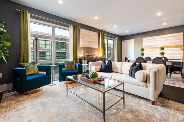 Télévision, chaîne hi-fi