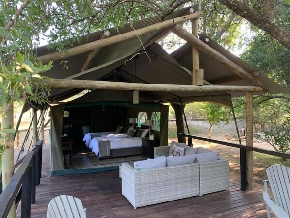 Luxury Tent (Knob Thorn Safari) | Terrace/patio - Camp Bethel (Hoedspruit)
