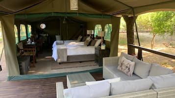 Peti besi dalam bilik, Wi-fi percuma, cadar katil