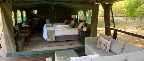 Safe på rommet, wi-fi (inkludert) og sengetøy