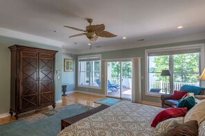 6 室のベッドルーム、インターネット