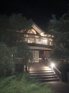 Exterior detail - Ocean Beach House Labor Day Weekend (Ocean Beach)