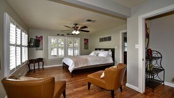 1 habitación, tabla de planchar con plancha, internet y ropa de cama