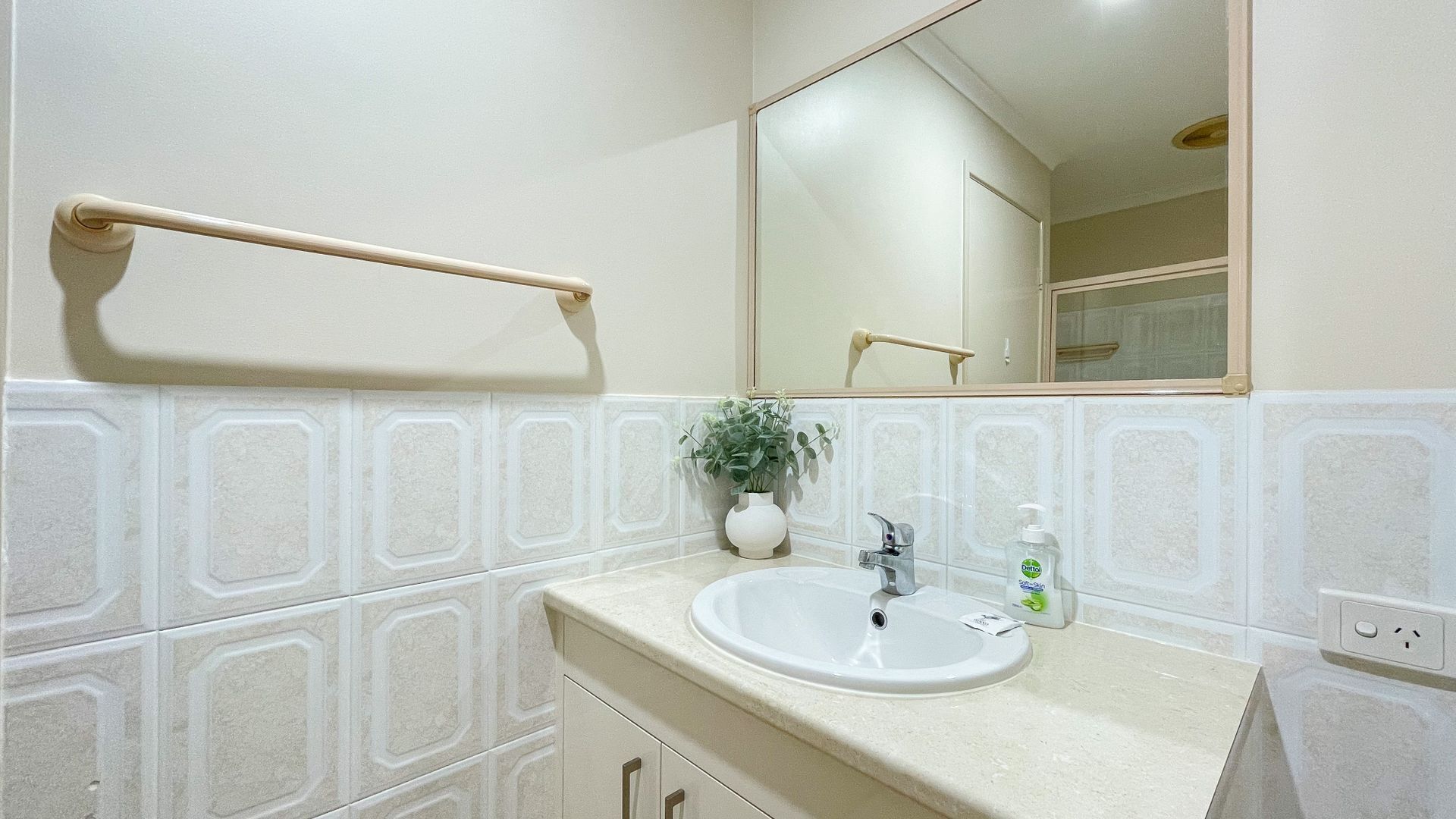 Sandy Paws - Burrum Heads- Walk to Beach -3BR- Aircon-Pool table — image 27