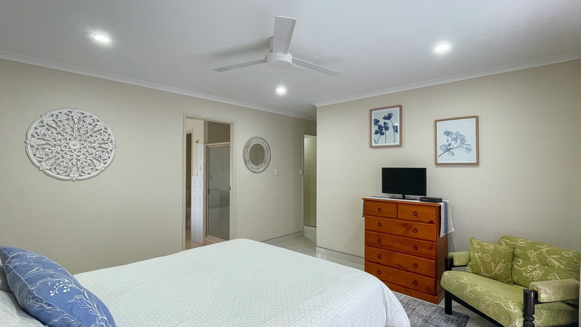 Sandy Paws - Burrum Heads- Walk to Beach -3BR- Aircon-Pool table — image 22