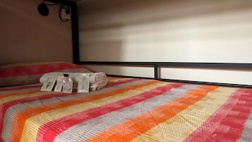 Soundproofing, free WiFi