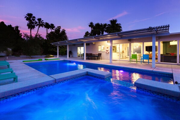 Outdoor pool, a heated pool