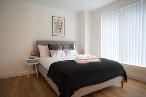 Loftsleilighet – deluxe | Strykejern/-brett, wi-fi (inkludert) og sengetøy