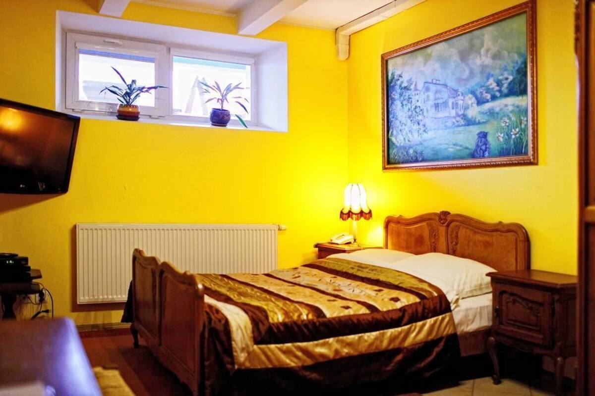 Exclusive Double Room, 1 King Bed, Non Smoking | Premium bedding, laptop workspace, blackout curtains, soundproofing