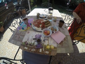 Free daily full breakfast  - B&B Villa Milena (Ariano Irpino)