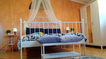 Suite Comfort, 2 camere da letto | 2 camere, minibar, una scrivania, postazione laptop