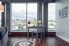 Executive Apartment, Private Bathroom (2) | Living area - Godfrey Mews (Newry)
