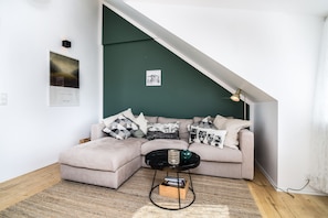 City Apartment, 2 Bedrooms | Living area | Plasma TV