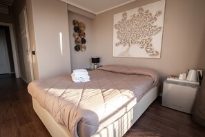 Double Room, Balcony (3) | Premium bedding, down comforters, desk, laptop workspace - CconfortHotels R&B Cavour (Bari)